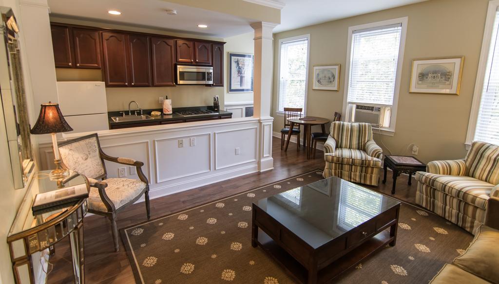 One-Bedroom Suite #4